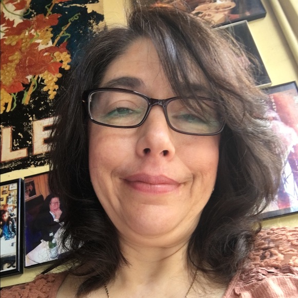 Meet your Posher, Elizabeth - Picture 1 of 1